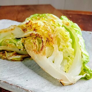 シンプル☆フライパンで春キャベツの蒸し焼き